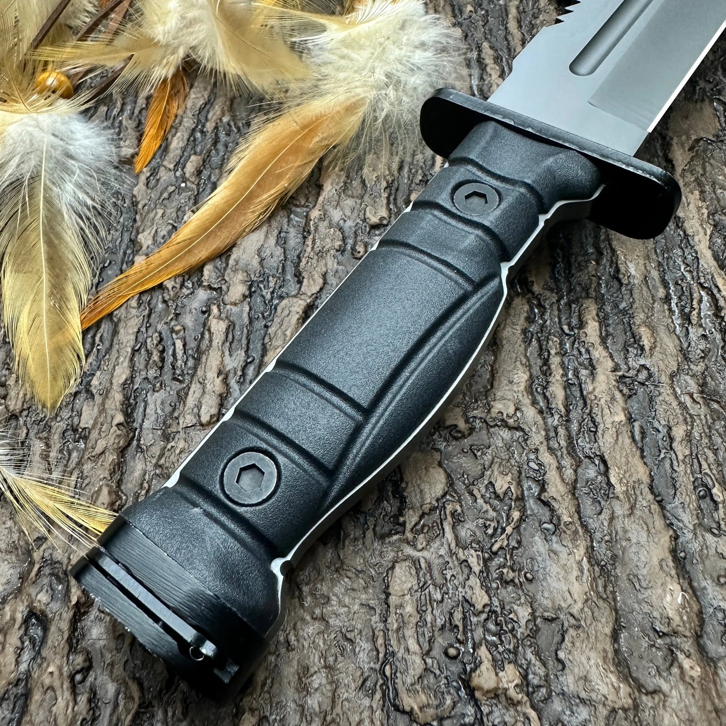 High-Quality Outdoor Fixed-Blade Knives, Straight Blades for Outdoor Camping, Suitable for Hiking, Mountaineering Expeditions, Wilderness Survival, and Camping Activities; Outdoor Utility Knives and Ideal Gifts for Men, Comes