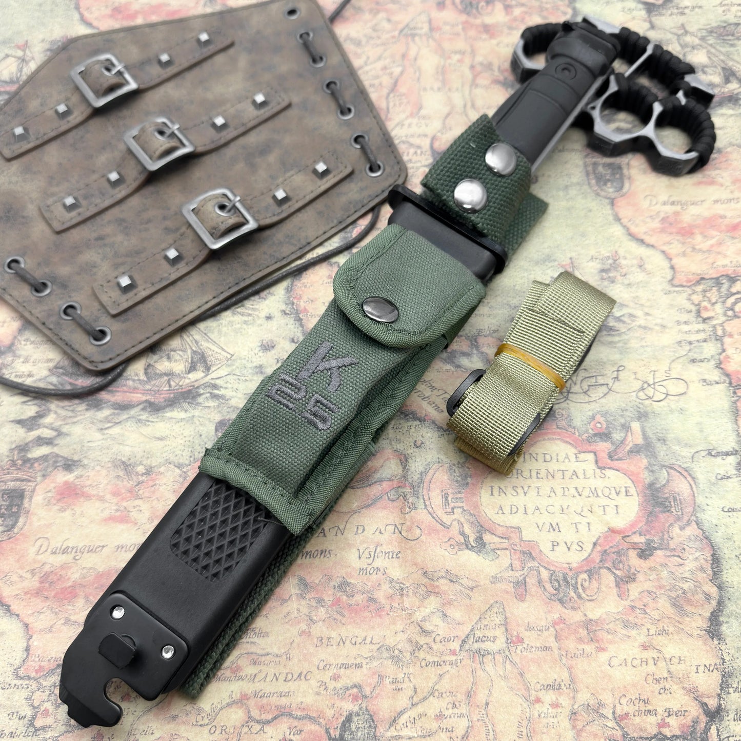Multifunctional Knife, Essential for Wilderness Survival, Non-Slip Handle, Comes With Sheath
