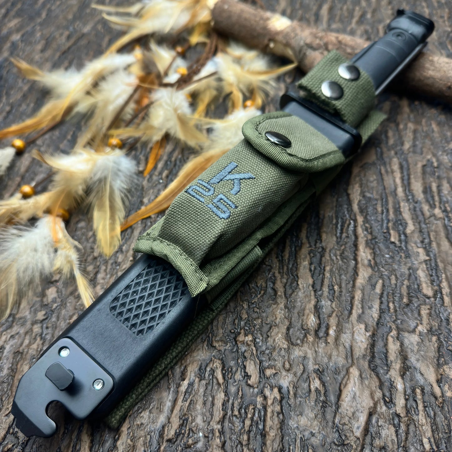 High-Quality Outdoor Fixed-Blade Knives, Straight Blades for Outdoor Camping, Suitable for Hiking, Mountaineering Expeditions, Wilderness Survival, and Camping Activities; Outdoor Utility Knives and Ideal Gifts for Men, Comes