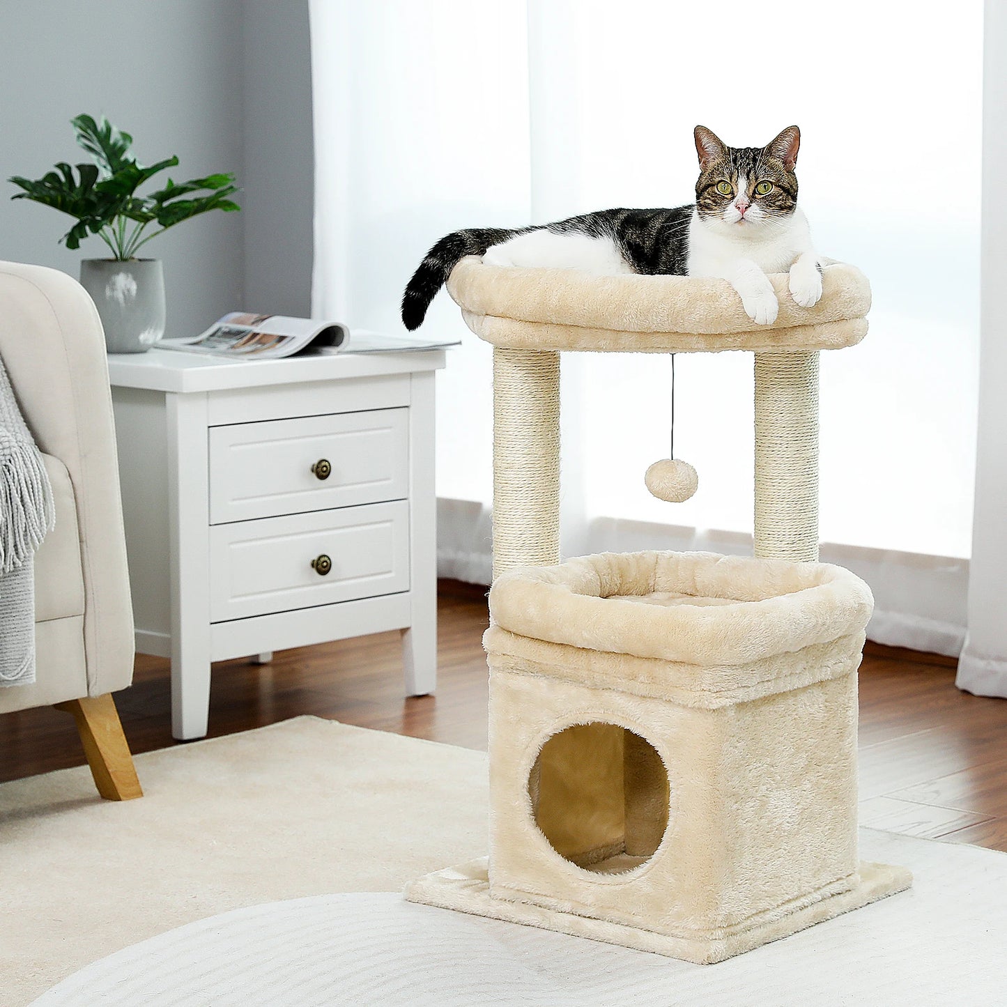 Cat Tree Cat Tower with Cozy Condo, Wide Top Perch, Natural Sisal Posts, Soft Plush, Playful Pom-Pom Suitable for 1-2 Indoor Cats